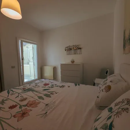 Casa Carducci - Relax E Privacy - Centro Lägenhet *